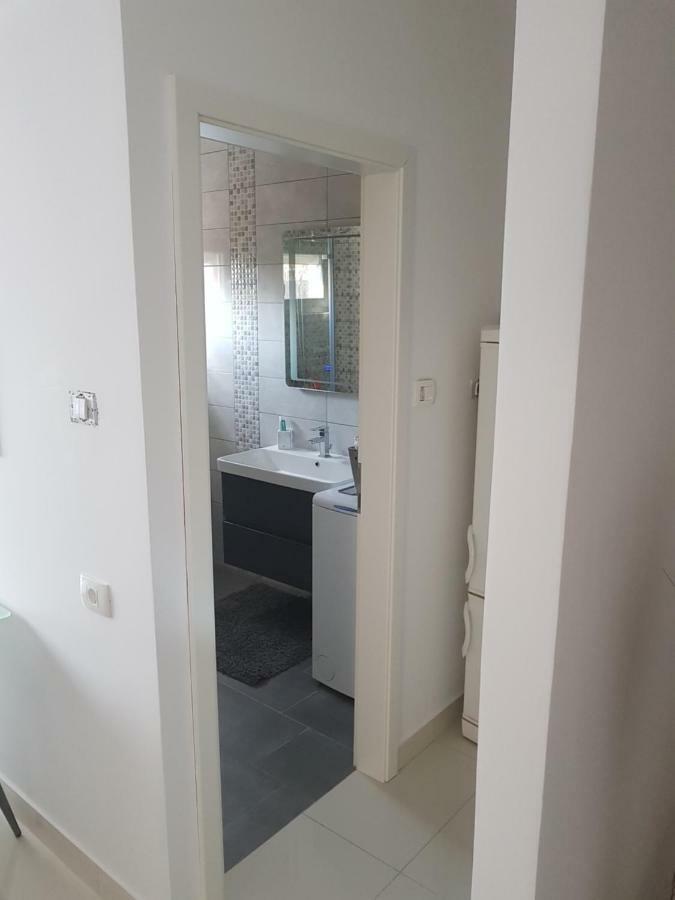 Holiday Home Begonja Privlaka  Kültér fotó